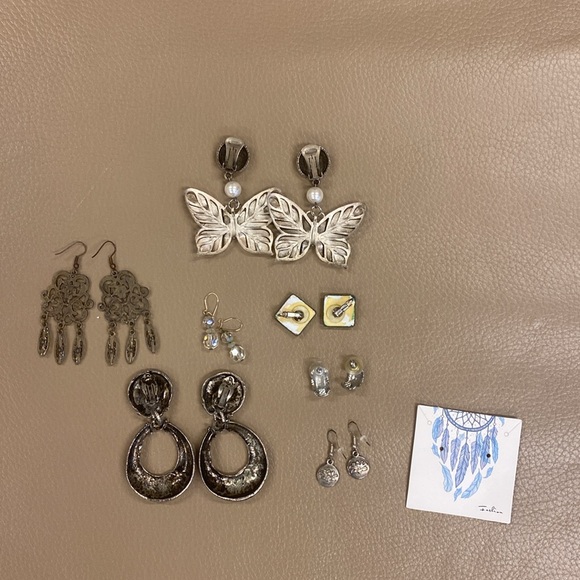 Earring Bundle- 7 pairs - Vintage - Picture 2 of 9